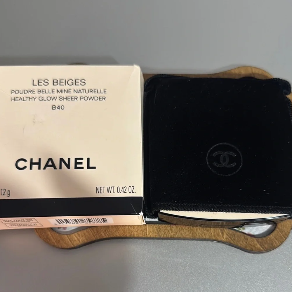 CHANEL Les Beiges Healthy Glow Sheer Powder B40 - Beige